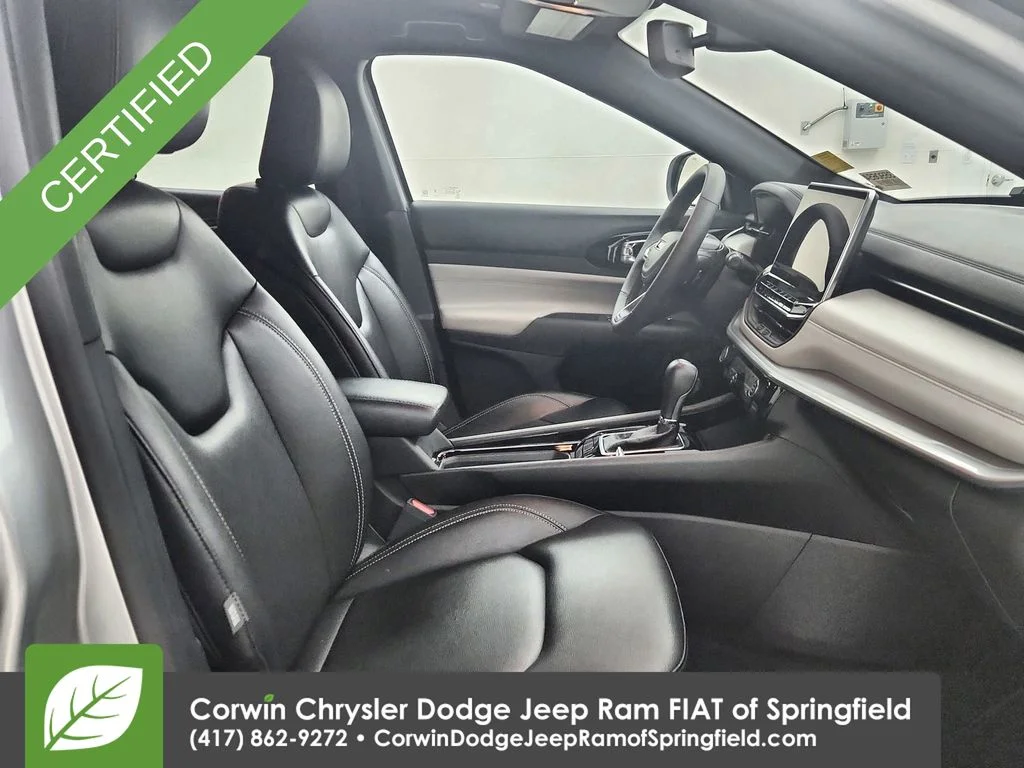 Certified Used 2025 Silver Jeep Limited image 30