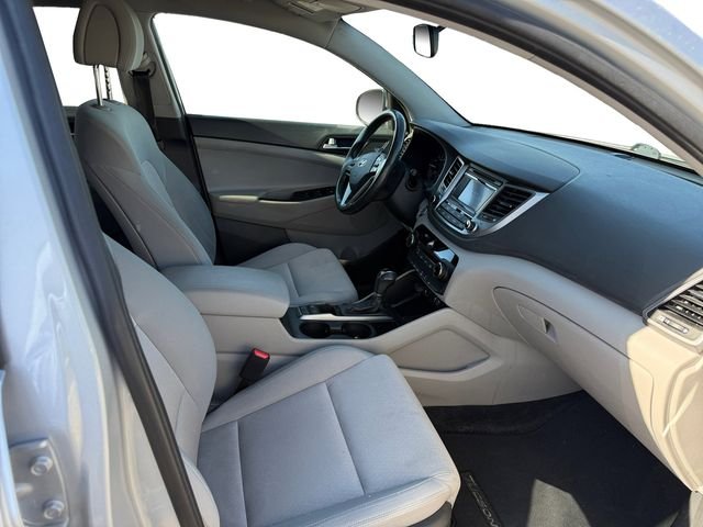 Used 2017 Silver Hyundai Sport image 15