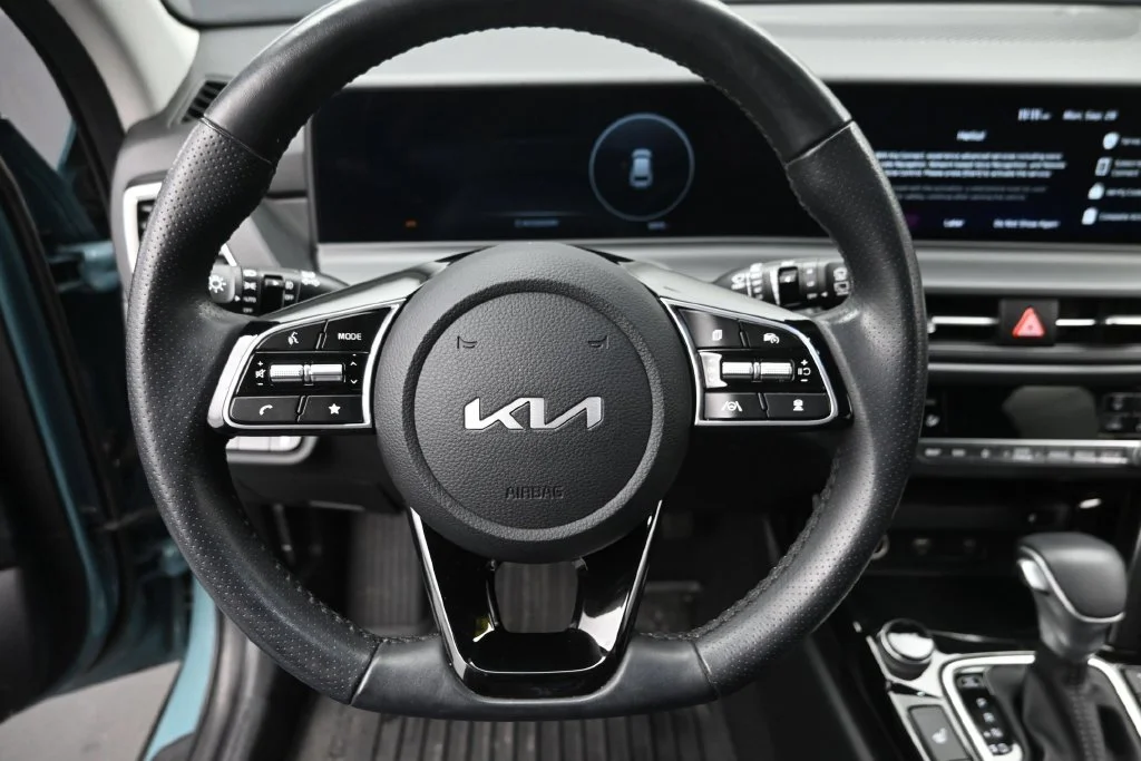 Certified Used 2024 Blue Kia SX image 17