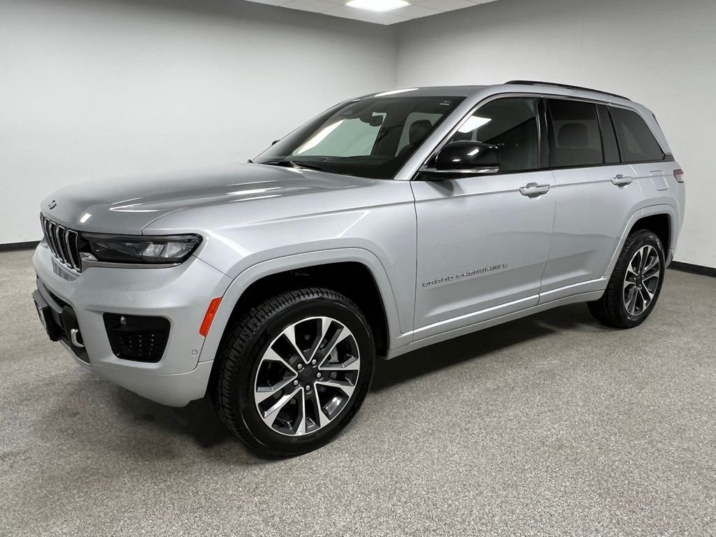 2023 Jeep Grand Cherokee Overland - Photo 6
