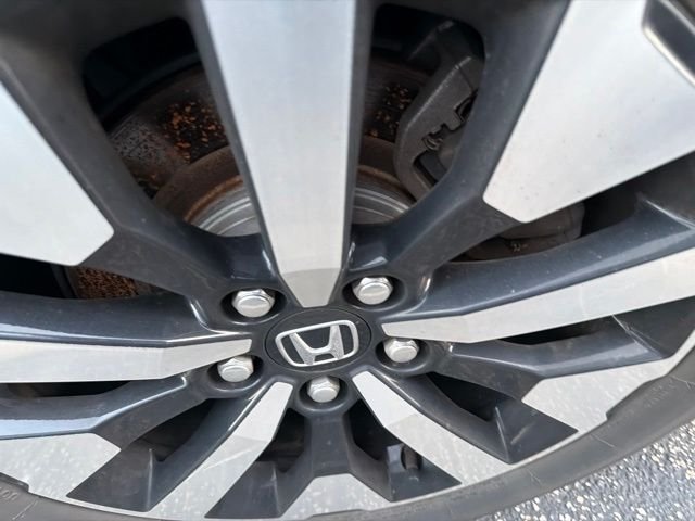 Used 2025 Black Honda EX-L image 6