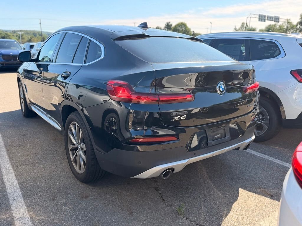 Used 2019 Black Sapphire Metallic BMW xDrive30i image 3