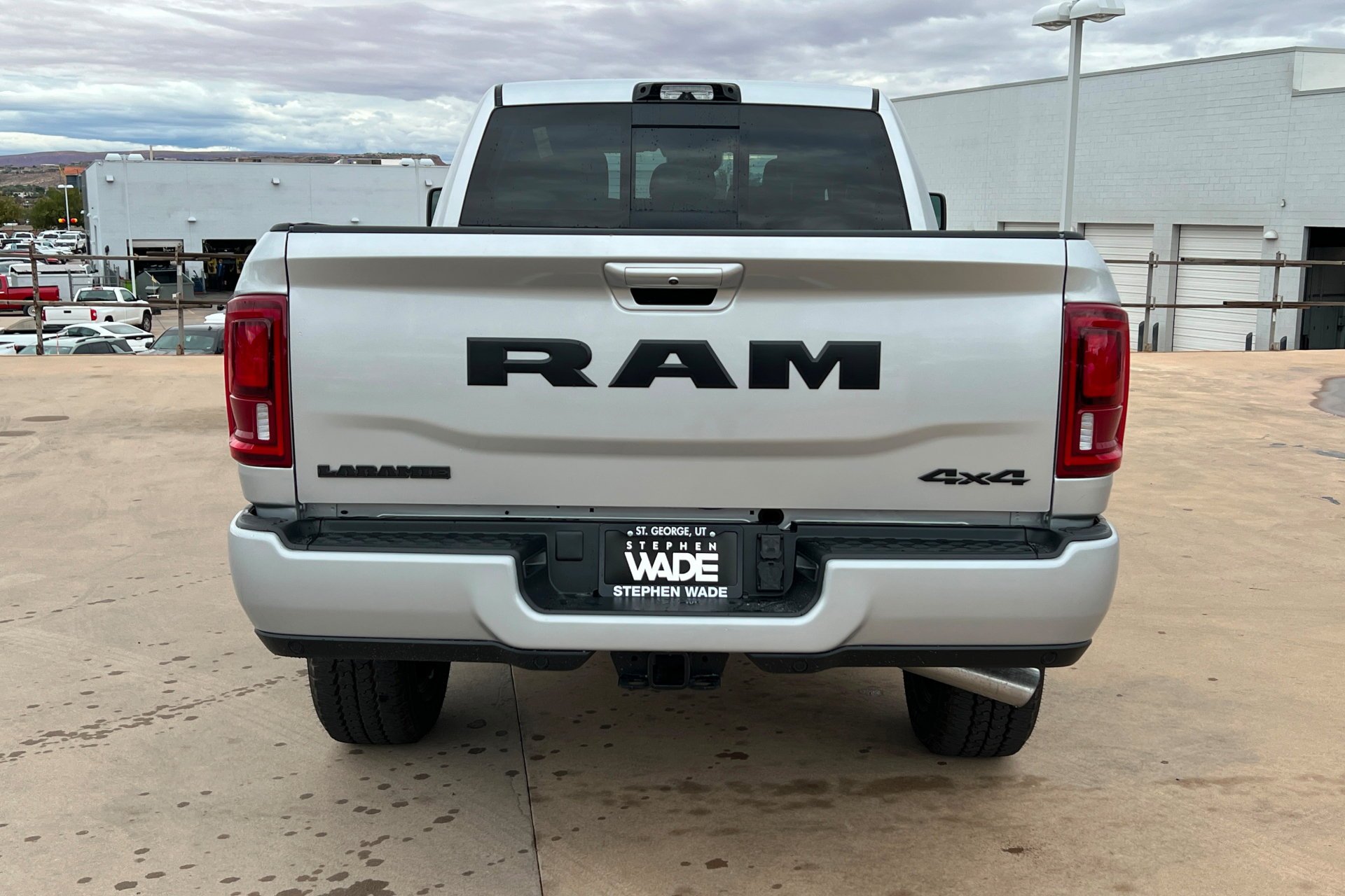 New 2027 Silver-Zynith Exterior Paint RAM Laramie image 5