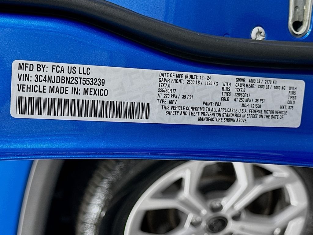 Used 2025 Blue Jeep Latitude image 31