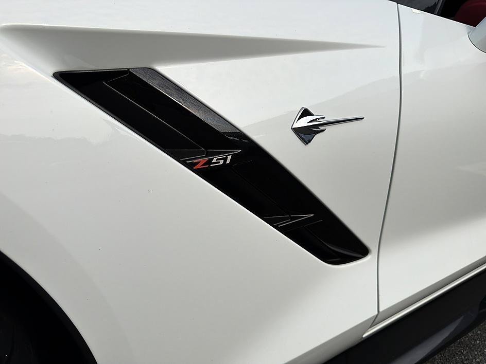 Used 2015 Arctic White Chevrolet Z51 2LT image 29