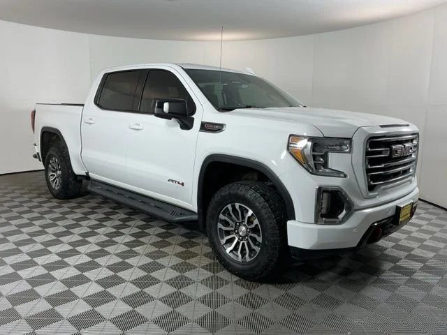 Used 2020 White GMC AT4 image 3
