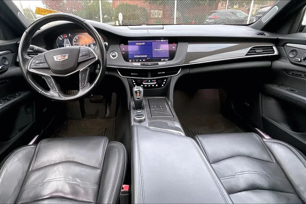 Used 2020 Crystal White Tri-Coat Cadillac Blackwing Twin image 14