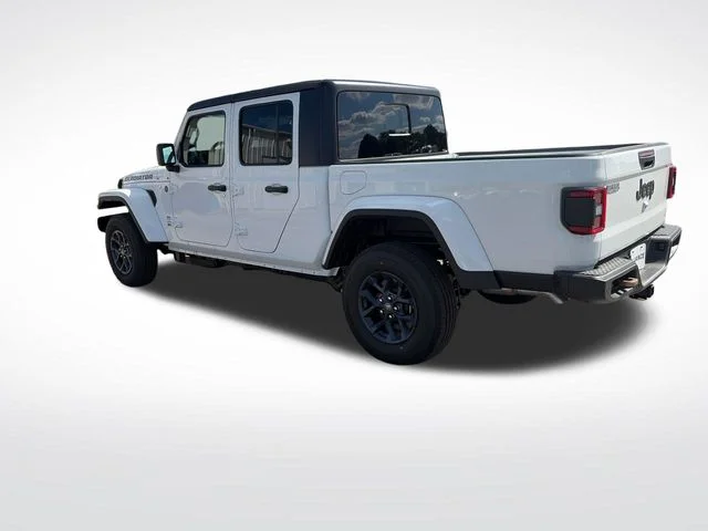 New 2026 Bright White Clear-Coat Exterior Paint Jeep 85th Anniversary Edition image 3