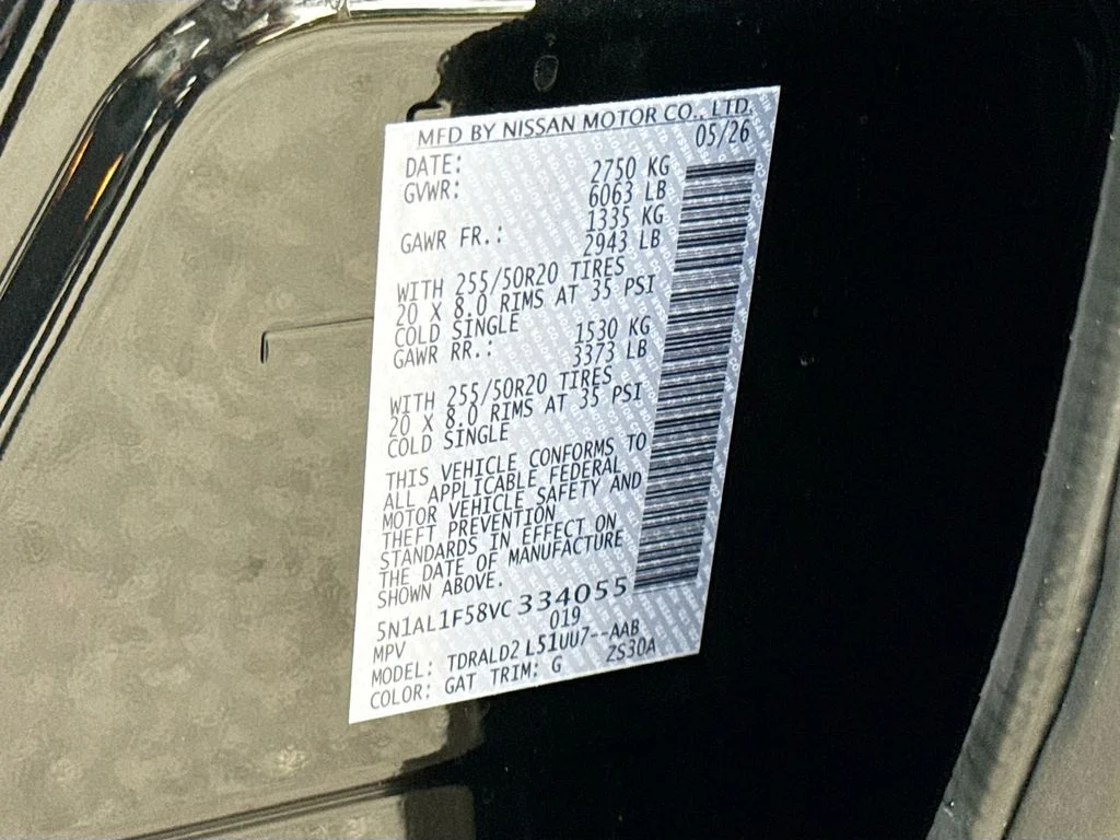 Used 2027 Black INFINITI LUXE image 36