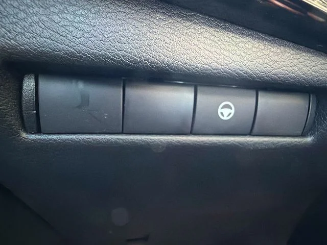 2026 Nissan KICKS SR AWD - Photo 26