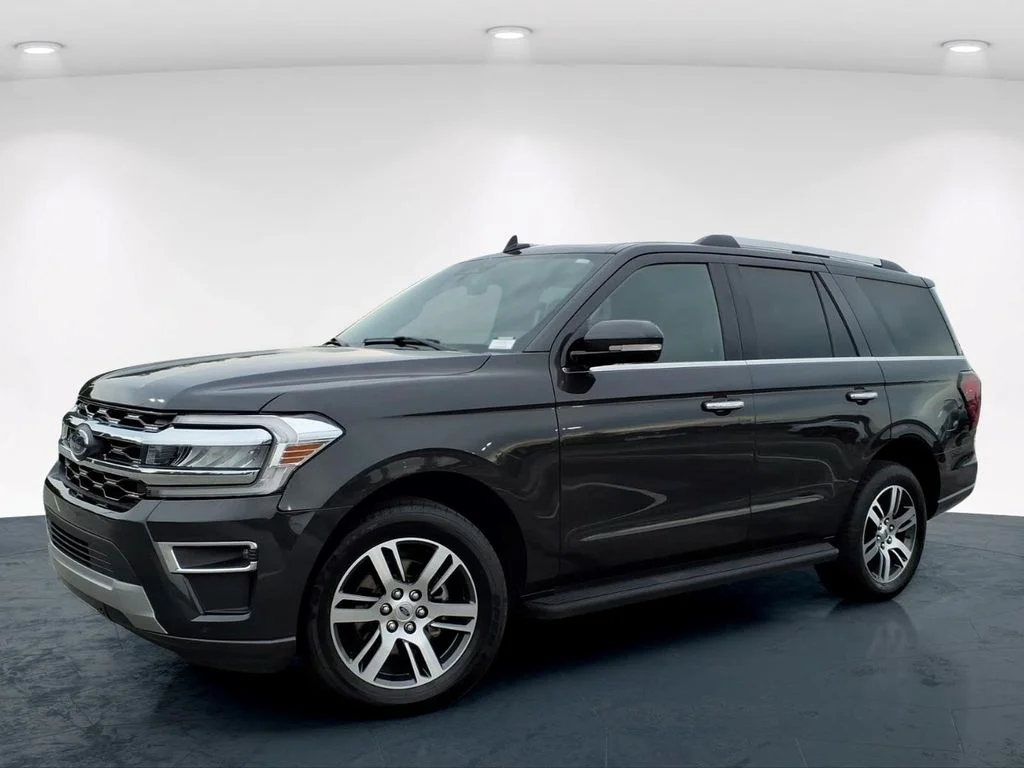 Used 2024 Gray Ford Limited image 2