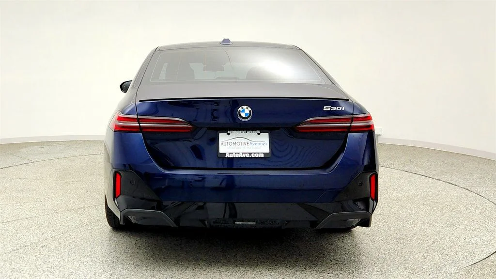 Used 2024 Tanzanite Blue II Metallic BMW 530i w/ M Sport Pro Pkg, Luxury Seating & Premium Pkg image 6
