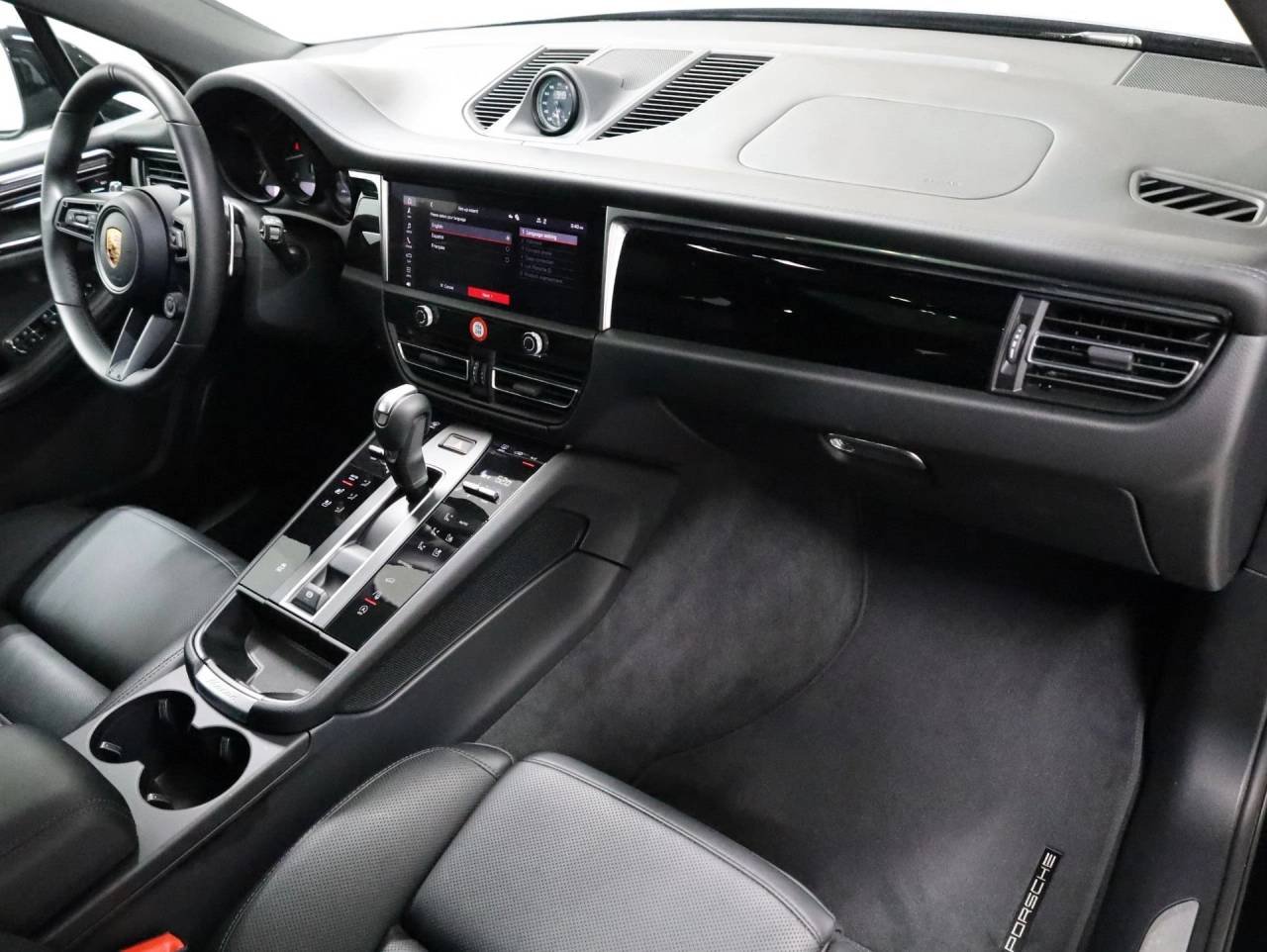 2026 Porsche Macan Base - Photo 6