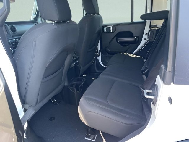 2021 Jeep Wrangler Unlimited Willys - Photo 14