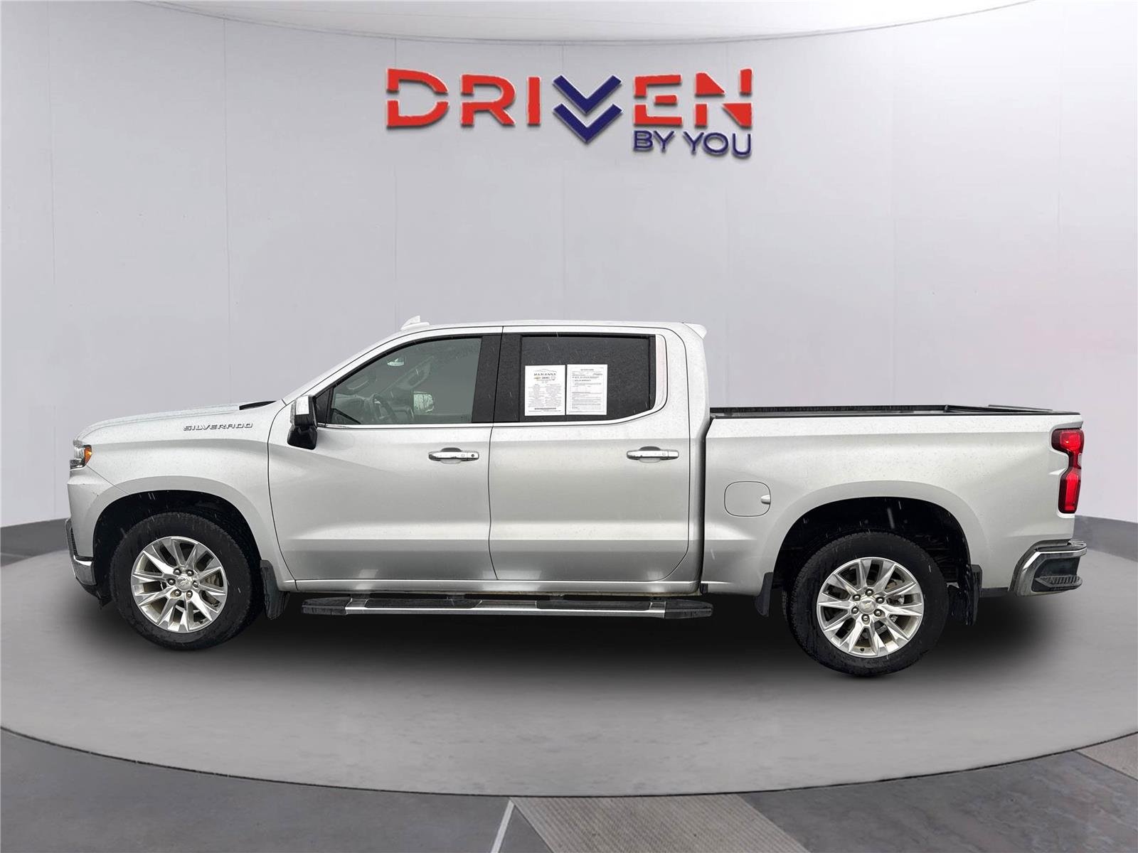 Used 2019 SILVER ICE METALLIC Chevrolet LTZ image 7