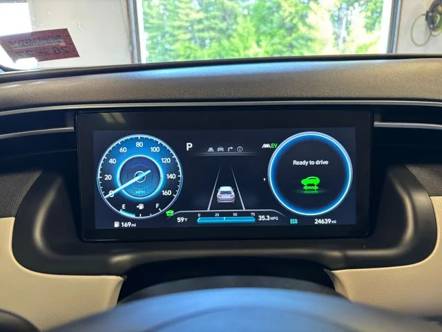 Used 2024 Amazon Gray Hyundai Limited image 16