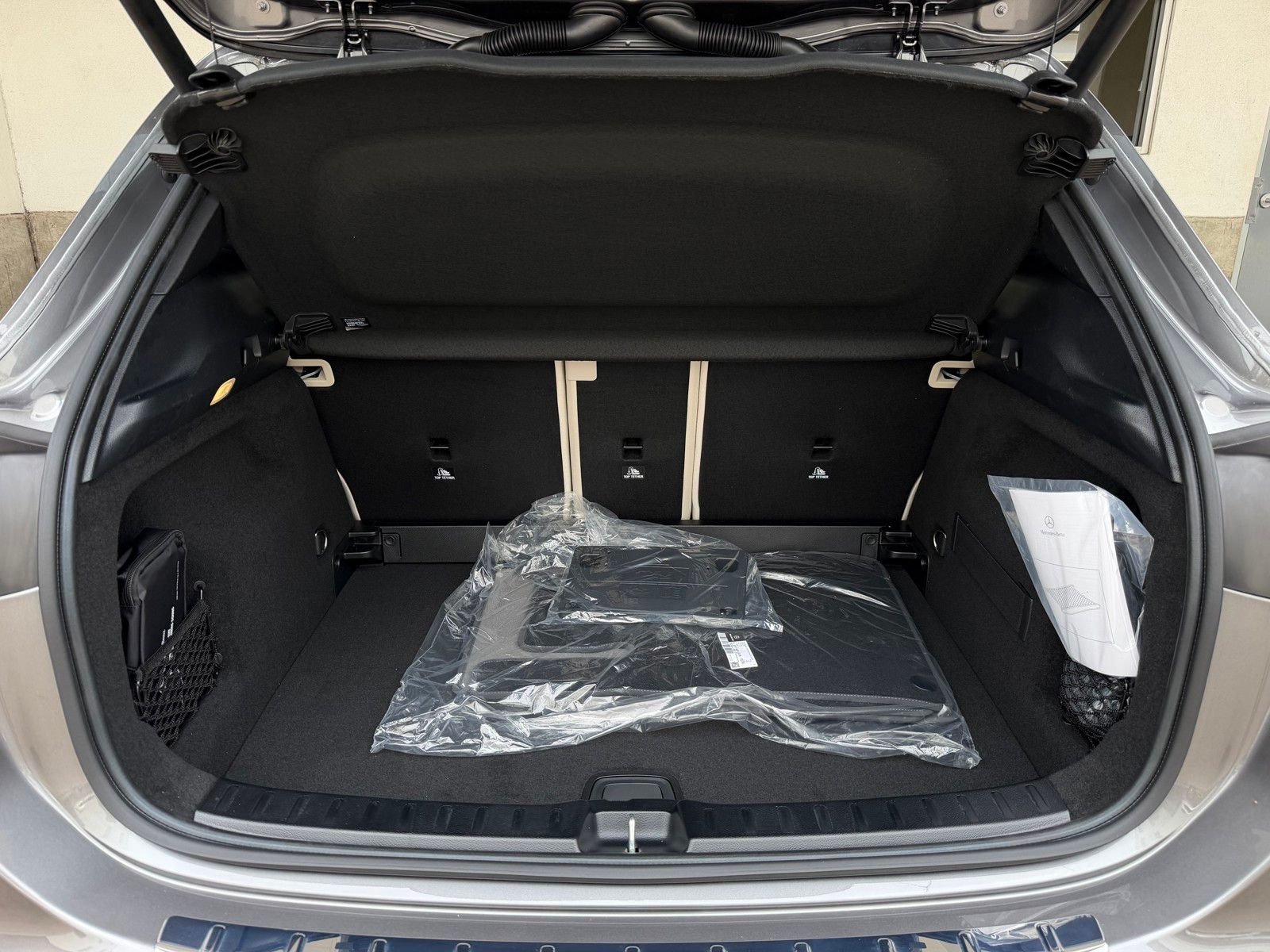 New 2026 Mountain Grey Metallic Mercedes-Benz GLA 250 image 20