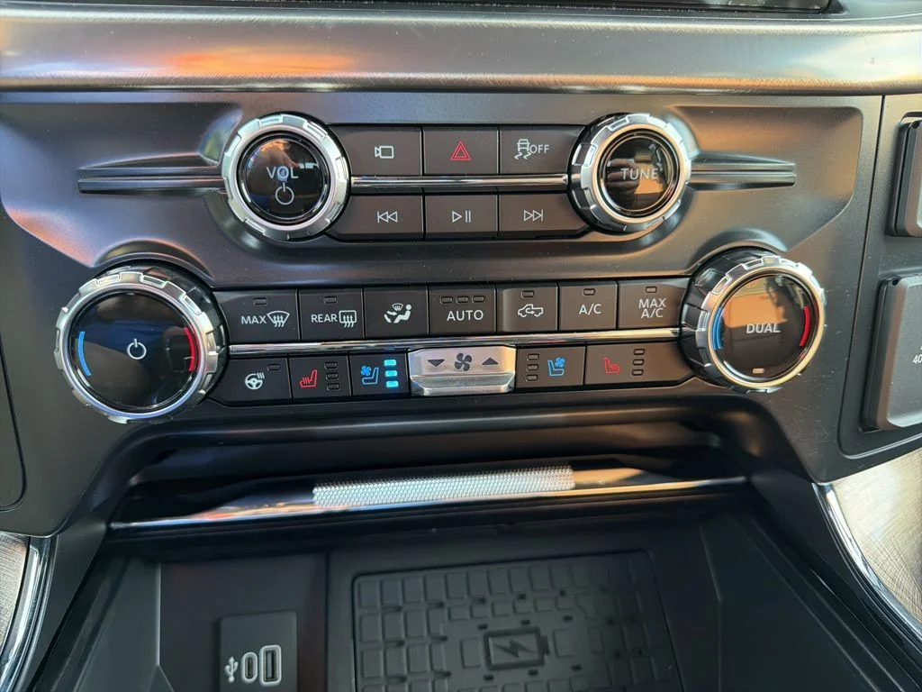 New 2026 Star White Metallic Tri-Coat Ford King Ranch® image 31