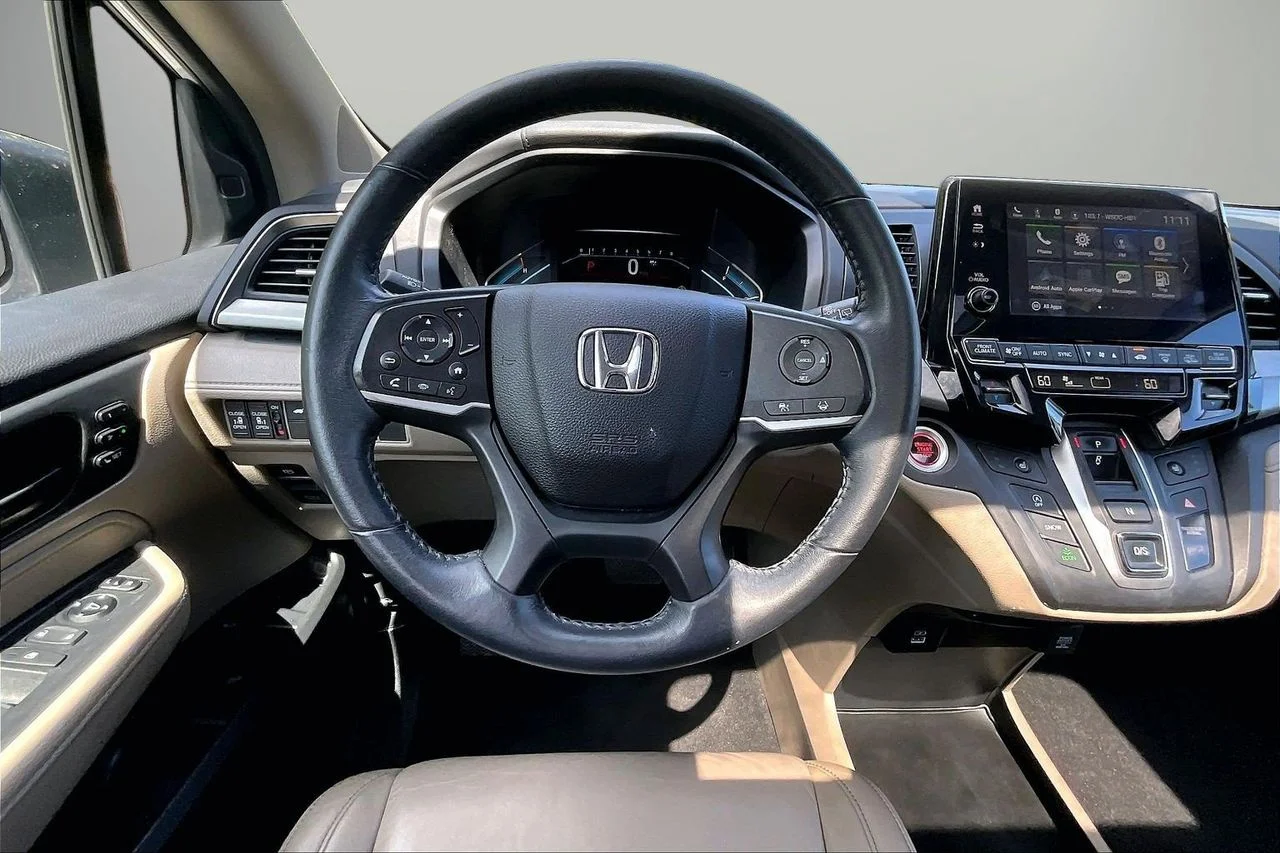 Used 2023  Honda EX-L image 11