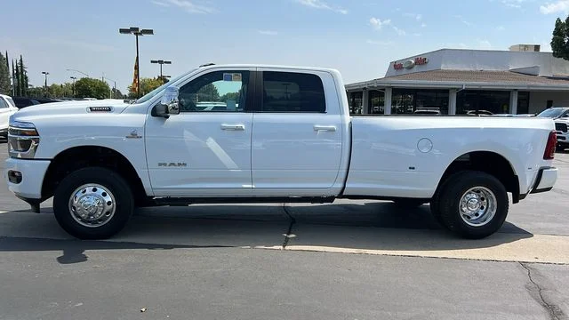 2026 RAM 3500 Laramie - Photo 7