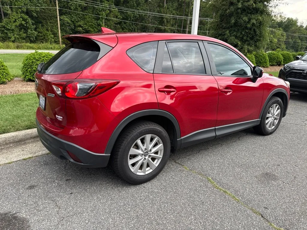 Used 2016 Red Mazda Sport image 6