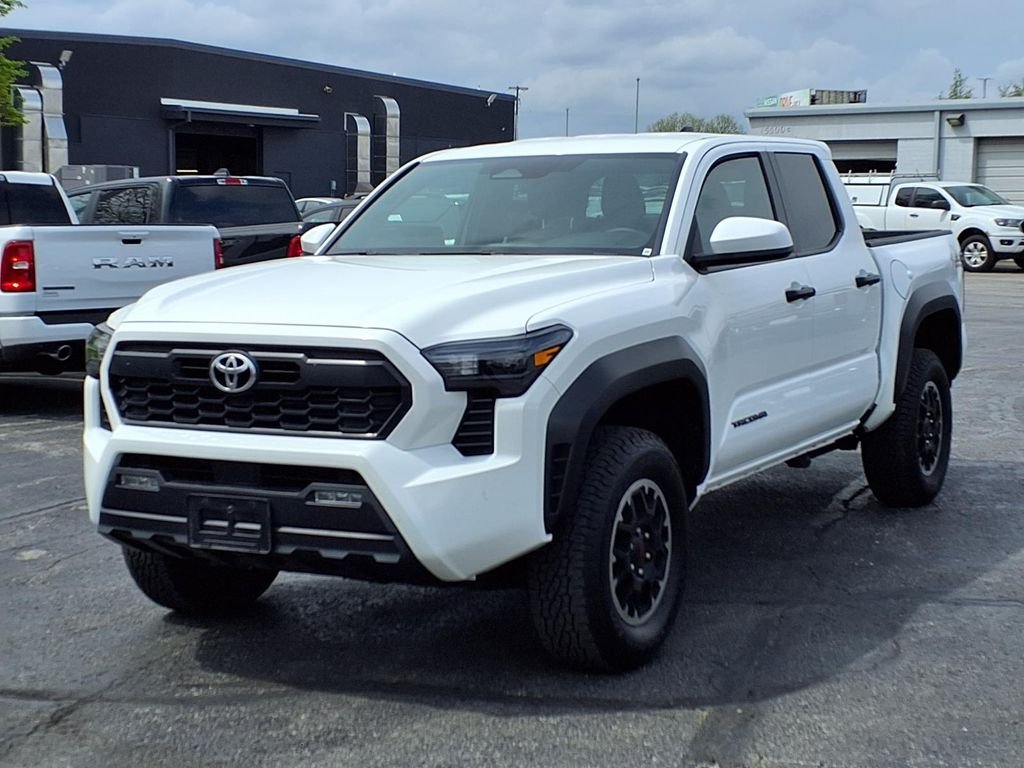 Used 2025 Toyota Tacoma TRD Off Road with VIN 3TMLB5JN6SM118892 for sale in Kansas City