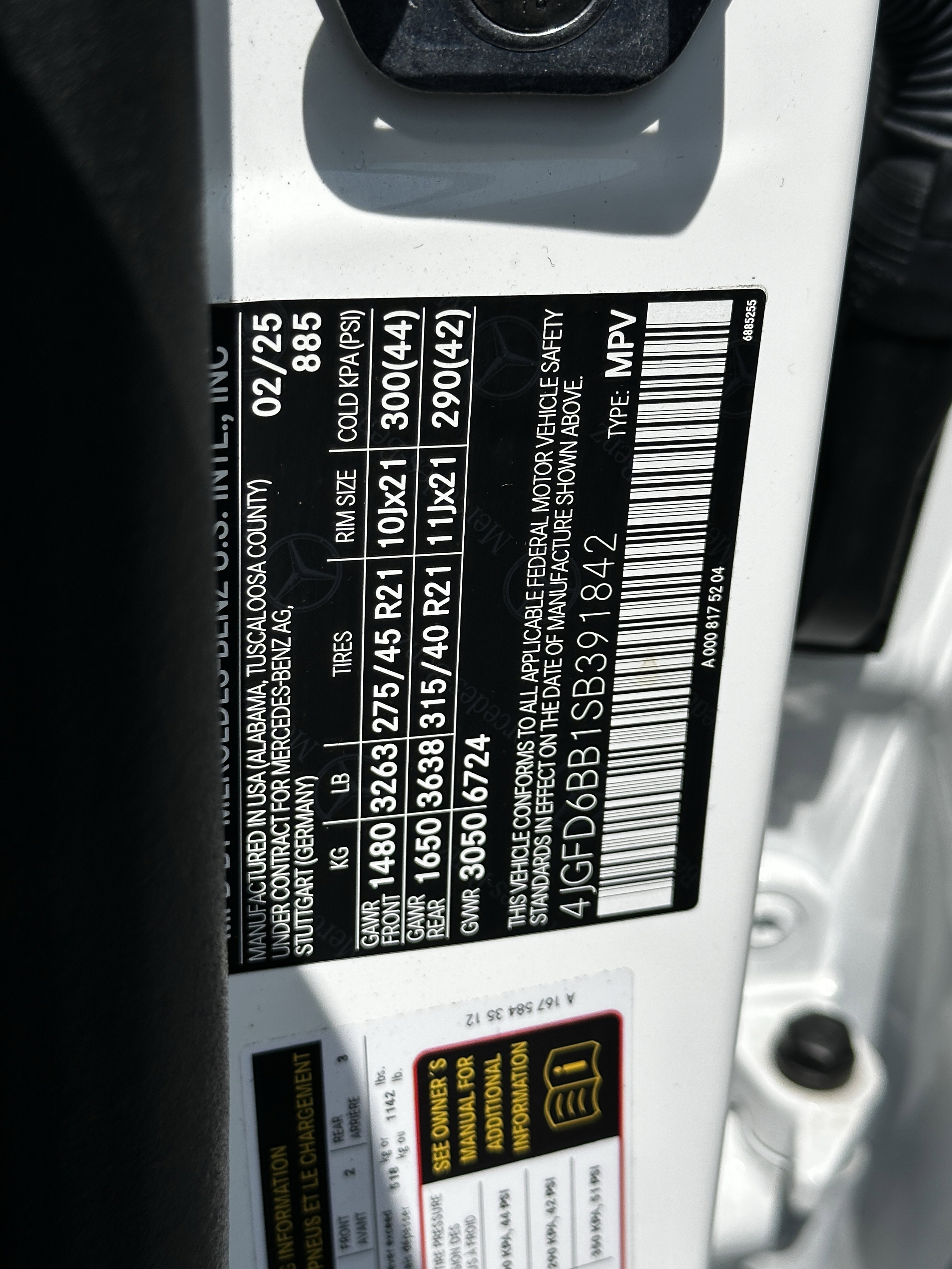 Certified Used 2025 White Mercedes-Benz AMG® GLE 53 image 36