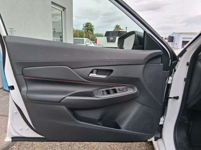 New 2026 Aspen White TriCoat / Super Black Two-tone Nissan SR image 14