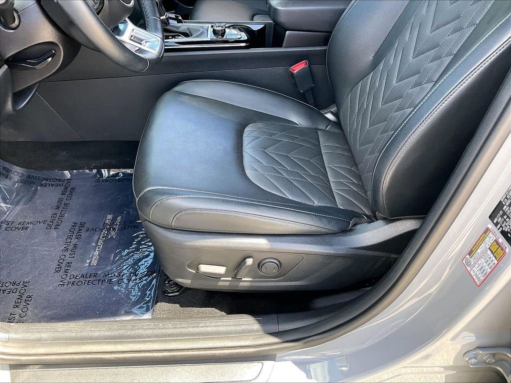 Used 2025 Wolf Gray Kia X-Line image 32