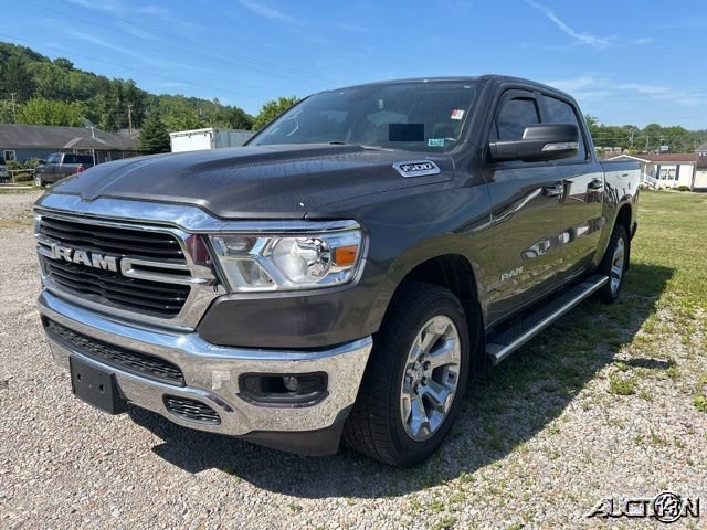 2019 RAM 1500 Big Horn/Lone Star 4x4 Crew Cab 5'7's photo
