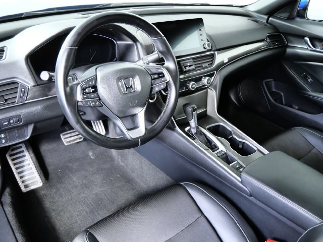 Certified Used 2018  Honda Sport image 3