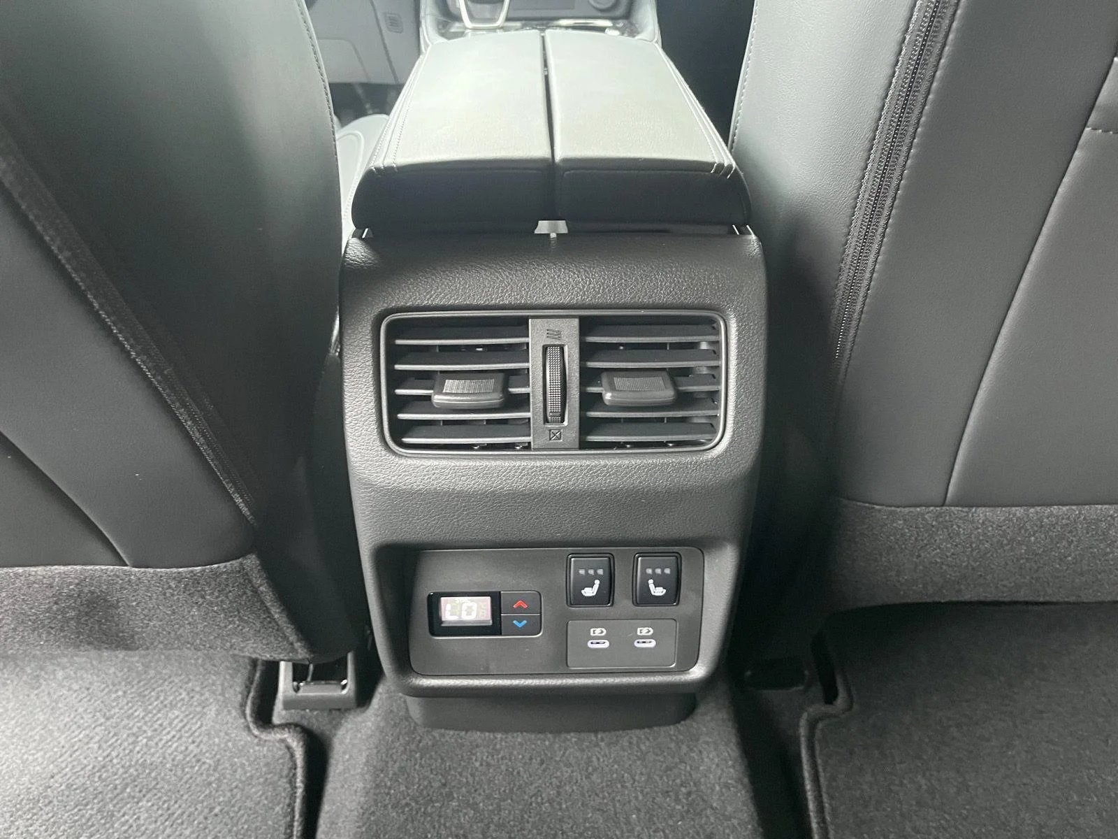 New 2026 Super Black Nissan Platinum image 21