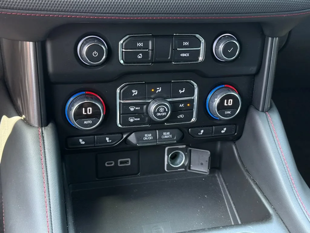 Used 2022 SUMMIT WHITE Chevrolet RST image 7