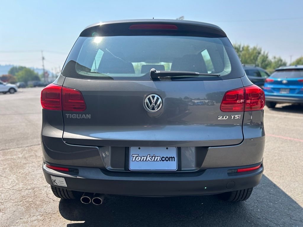 Used 2014 Night Blue Metallic Volkswagen S image 7