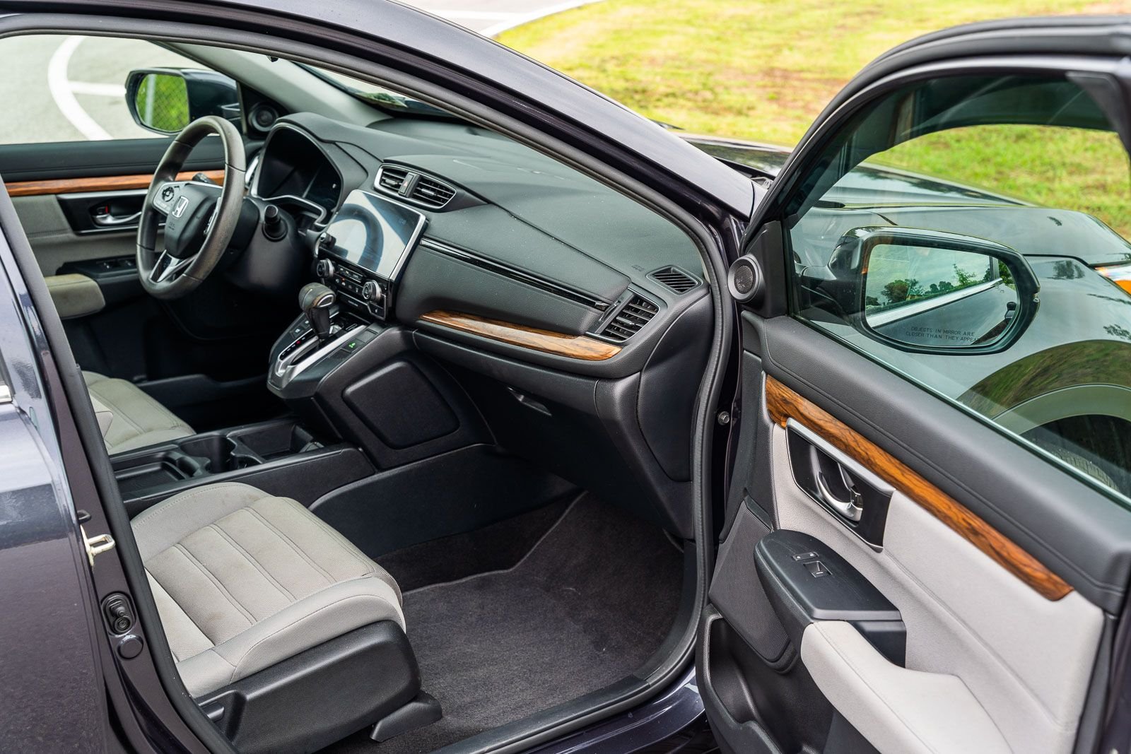 Used 2019  Honda EX image 12