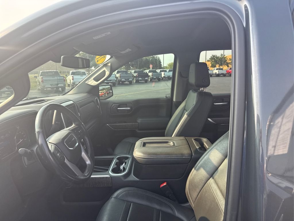 Used 2021 Hunter Metallic GMC Denali image 19