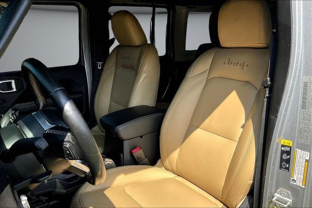 Used 2020 Silver Jeep Unlimited Sahara image 22