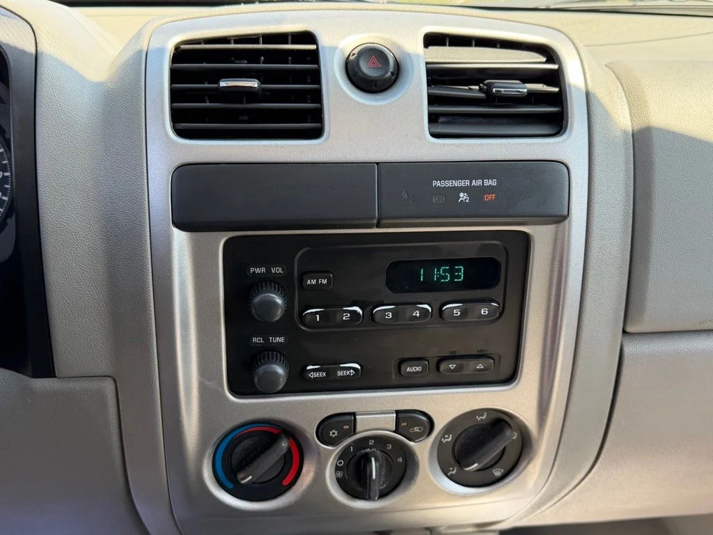 Used 2007 White Chevrolet LS image 9