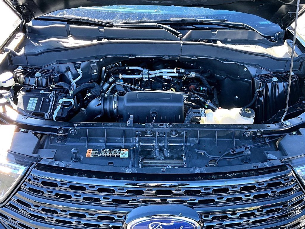 Used 2021 Black Metallic Ford XLT image 31