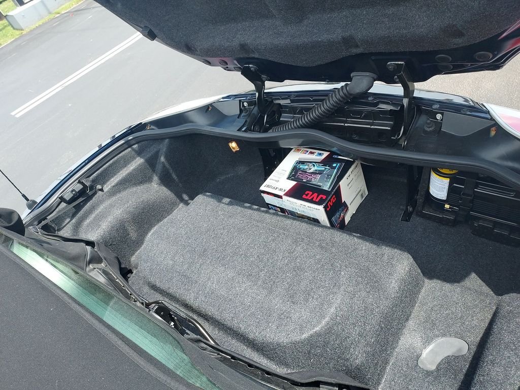 Used 2007 Blue Saturn Base image 25
