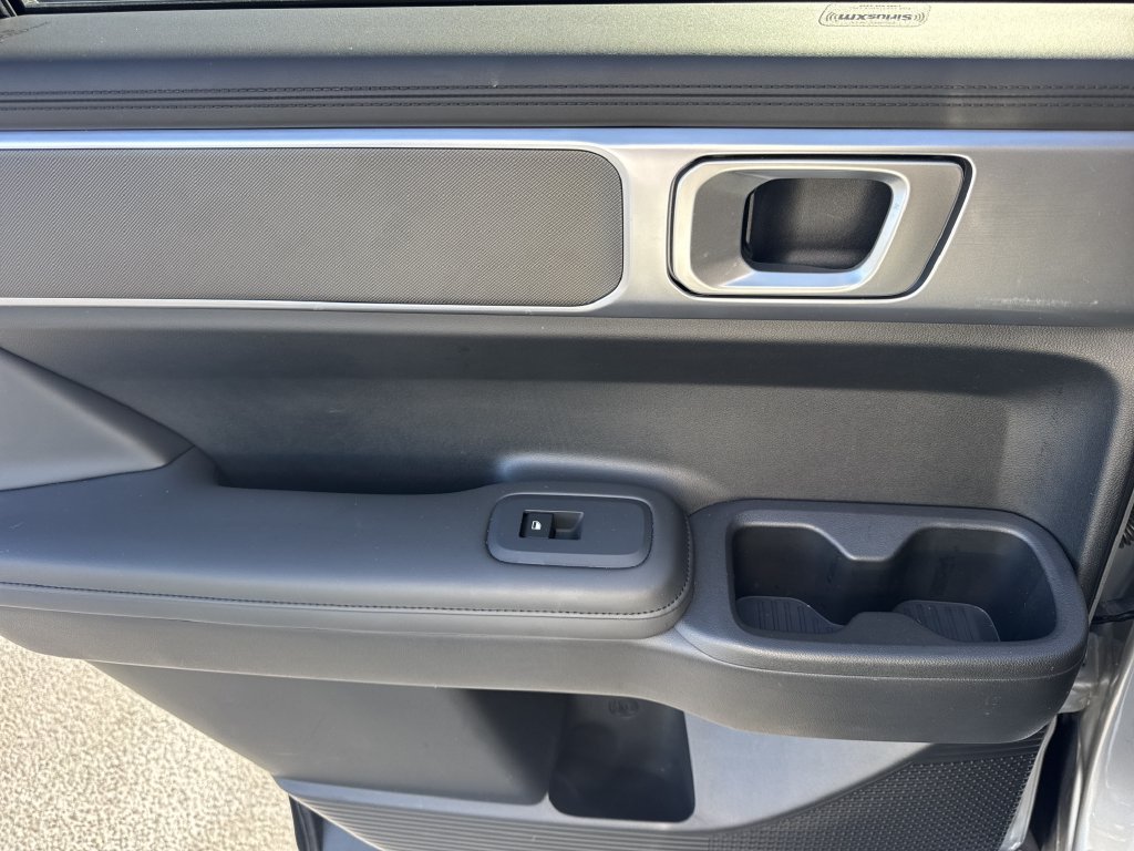 Used 2024 Silver Hyundai SEL image 21