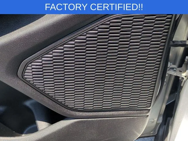 Used 2023 Silver Jeep Altitude image 15