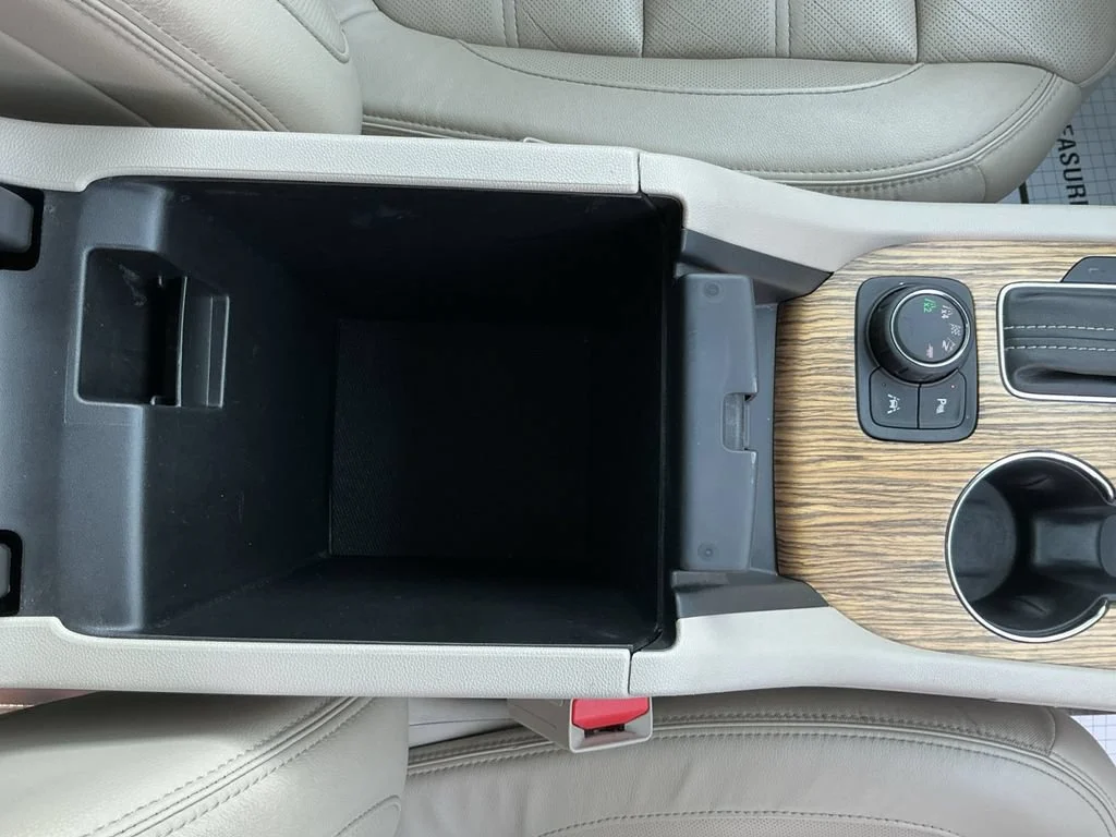 Used 2017 EBONY TWILIGHT METALLIC GMC Denali image 29