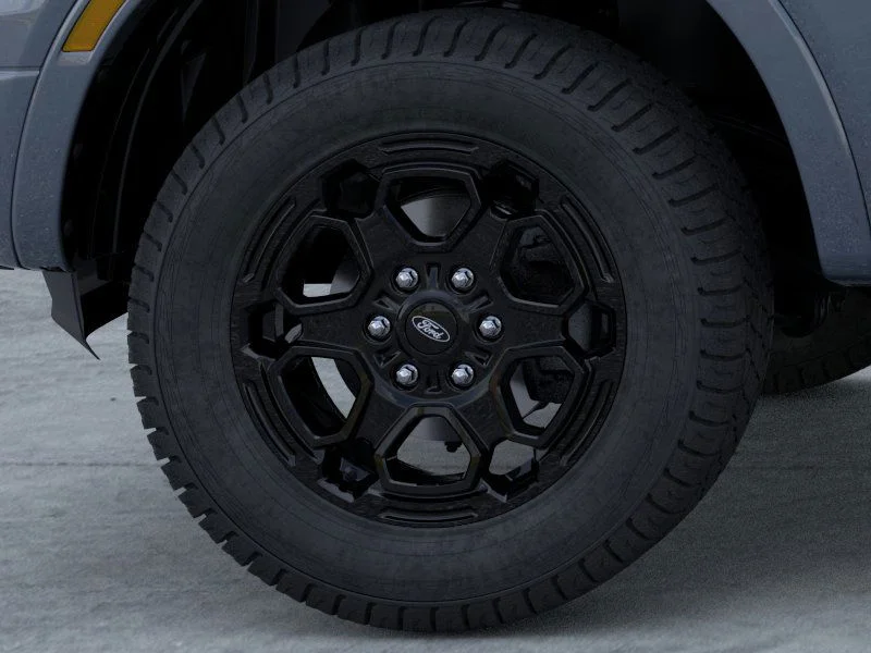 New 2025 Azure Gray Metallic Tri-coat Ford XLT image 19