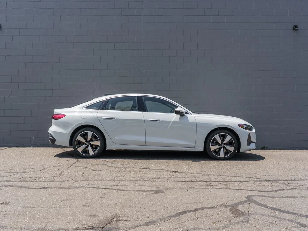 Used 2025 White Audi  image 8