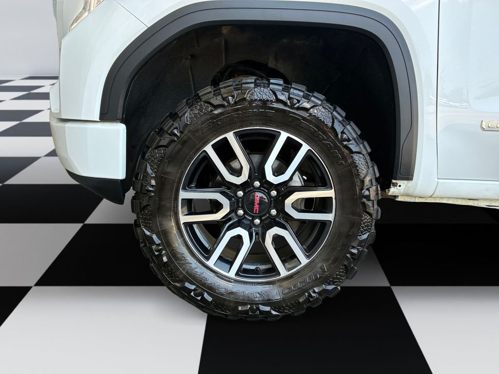 Used 2021 White GMC Elevation image 14