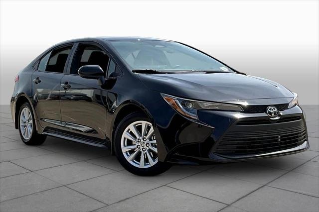 Certified Used 2025 ATTITUDE BLACK MC. Toyota  image 3