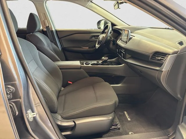 Used 2025 Gray Nissan S image 16