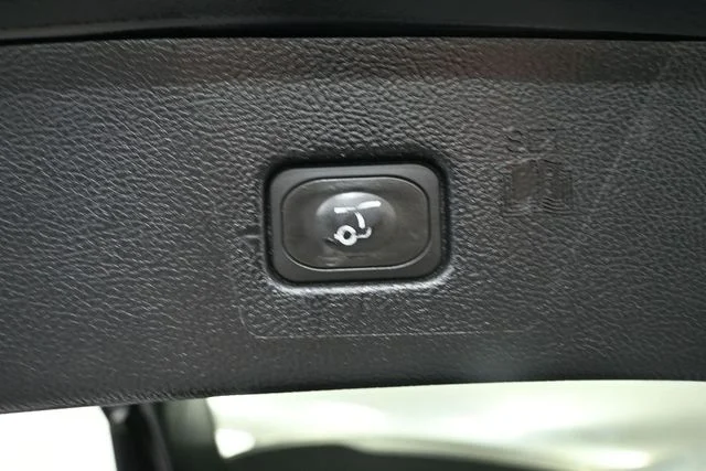 Used 2016 Black Ford Titanium image 31
