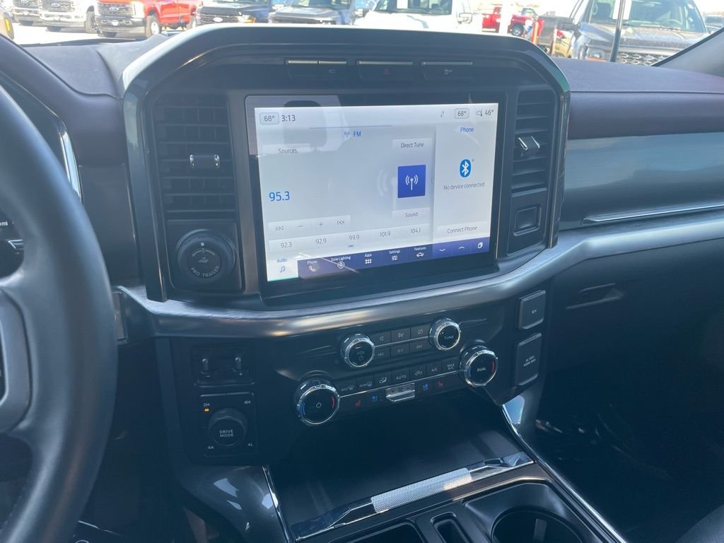 Used 2022 Silver Ford Lariat image 10